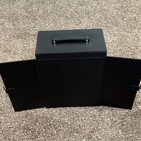Gorgeous Black Jewelry Organizer Box locking w/ anti-tarnish lining - Picture 11 of 12